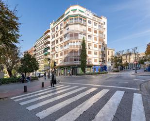 Vista exterior de Pis en venda en  Granada Capital amb Terrassa