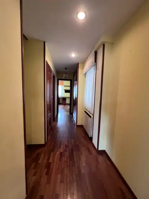 Piso en venta en A Coruña Capital  con Calefacción, Parquet y Terraza