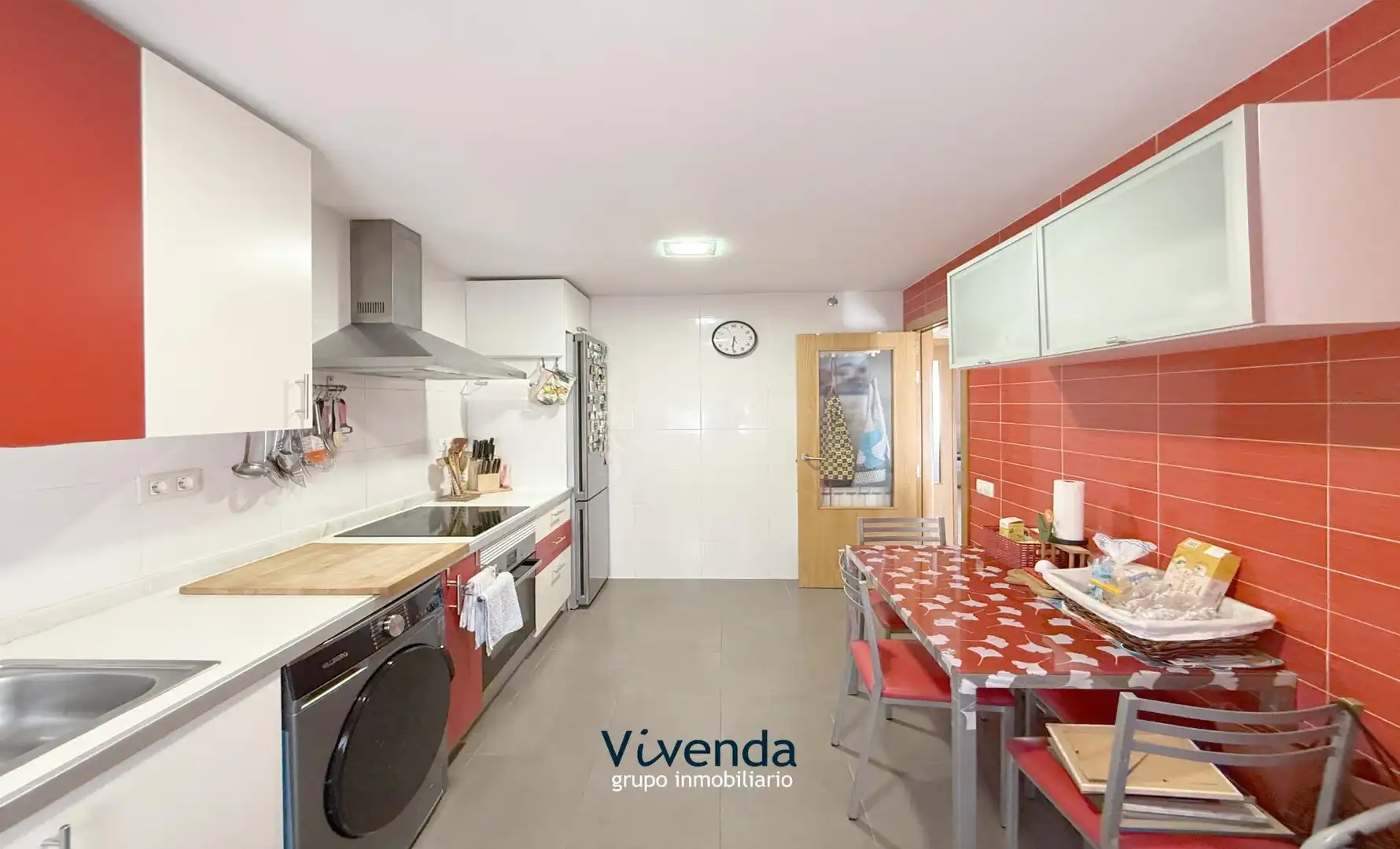 Cocina de Casa adosada en venta en Cedillo del Condado con Calefacción, Terraza y Trastero