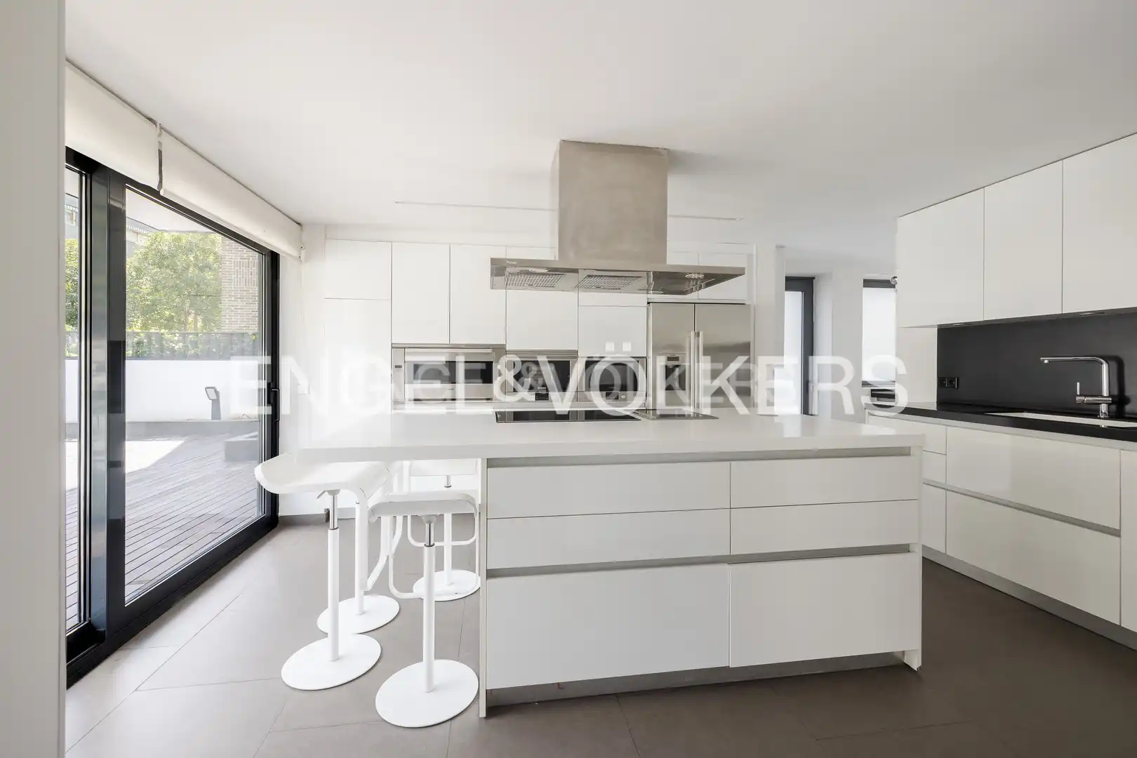 Kitchen of Houses for sale in Madrid  with Air Conditioner, Heating and Terrace