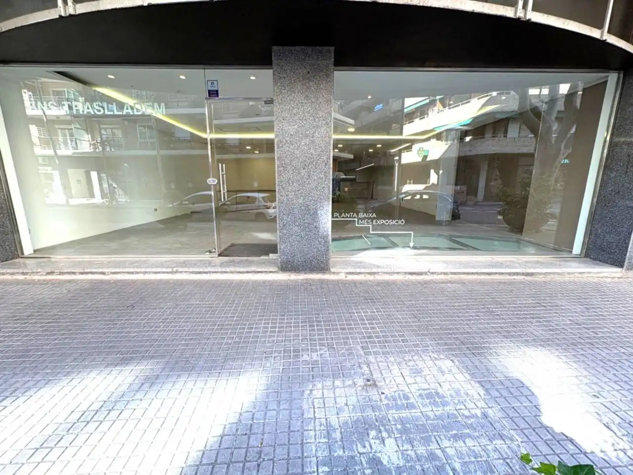 Local comercial en alquiler en Avenida Lluís Companys 15, imagen 7