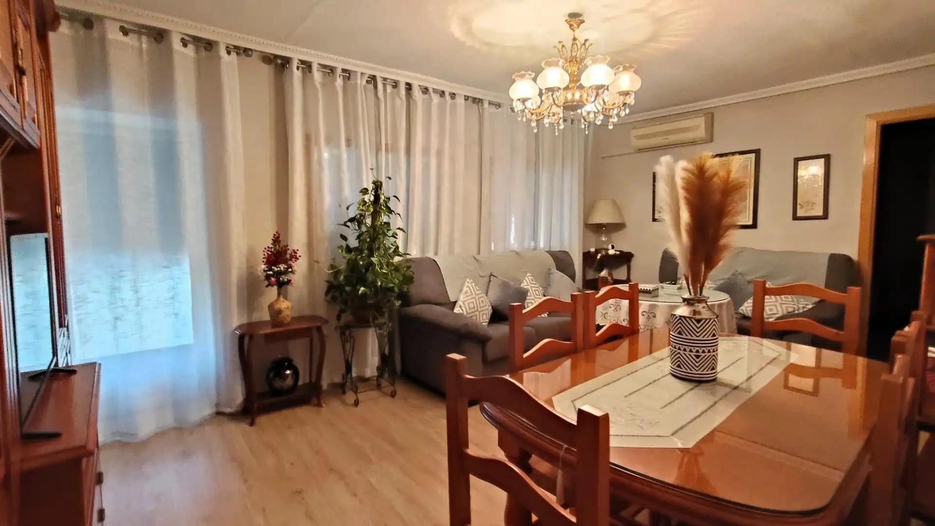Sala de estar de Piso de alquiler en Plasencia con Aire acondicionado, Terraza y Amueblado