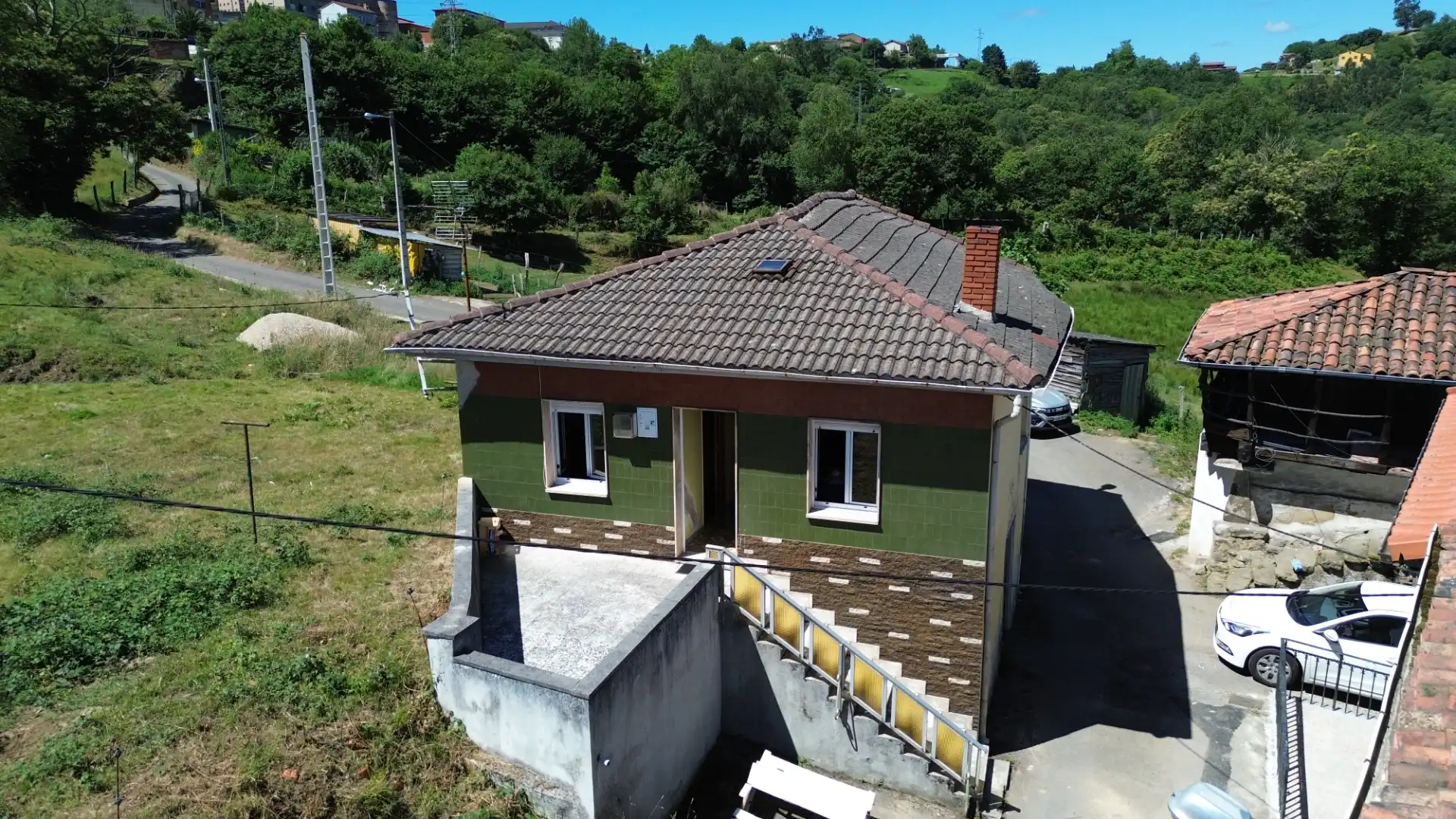 Vista exterior de Casa o xalet en venda en Siero amb Terrassa