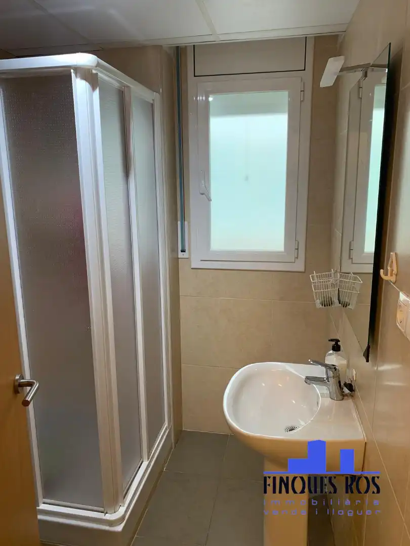 Bathroom of Flat for sale in Vinaròs  with Air Conditioner, Terrace and Furnished