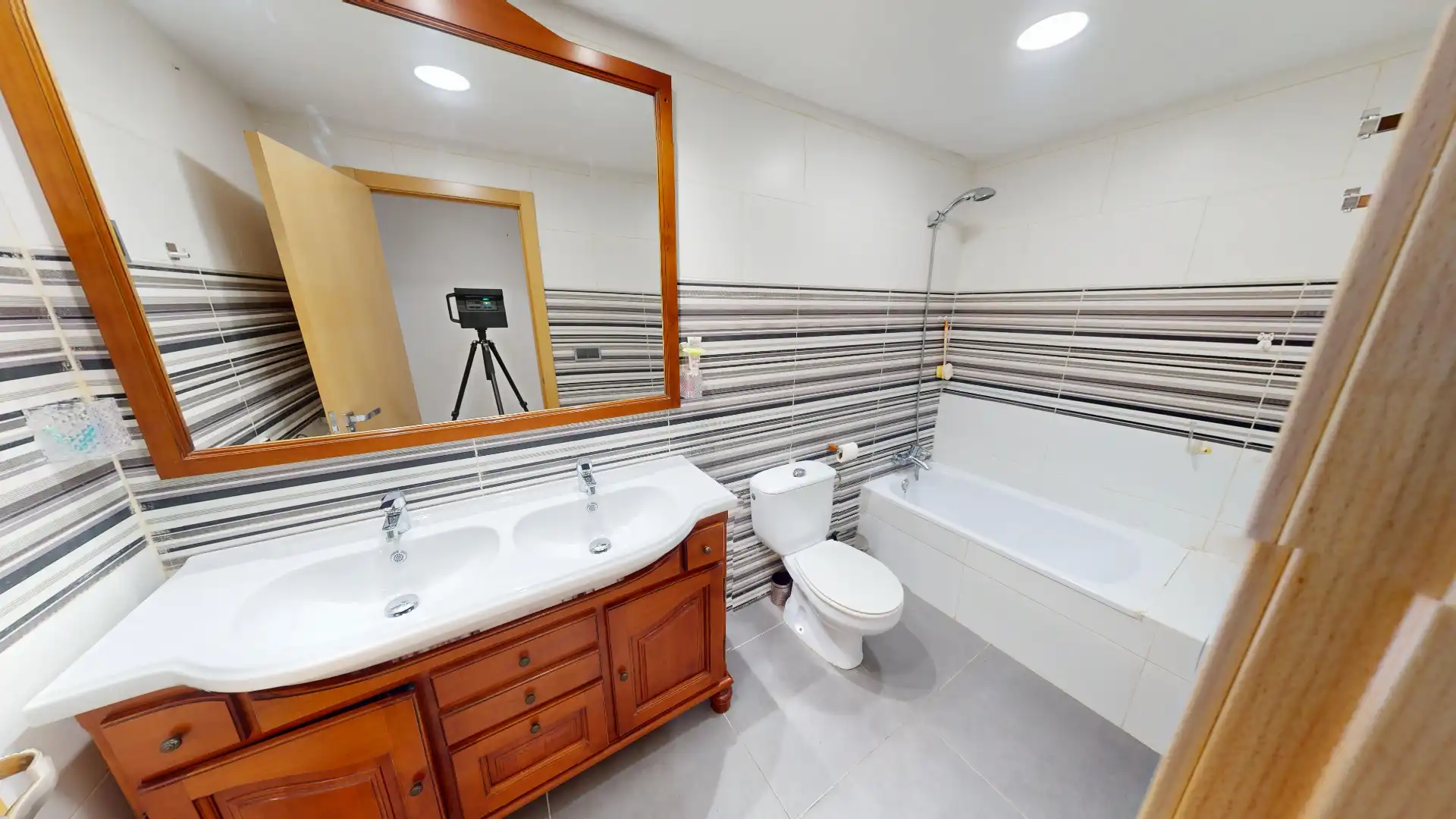 Baño de Piso en venta en Elche / Elx con Amueblado