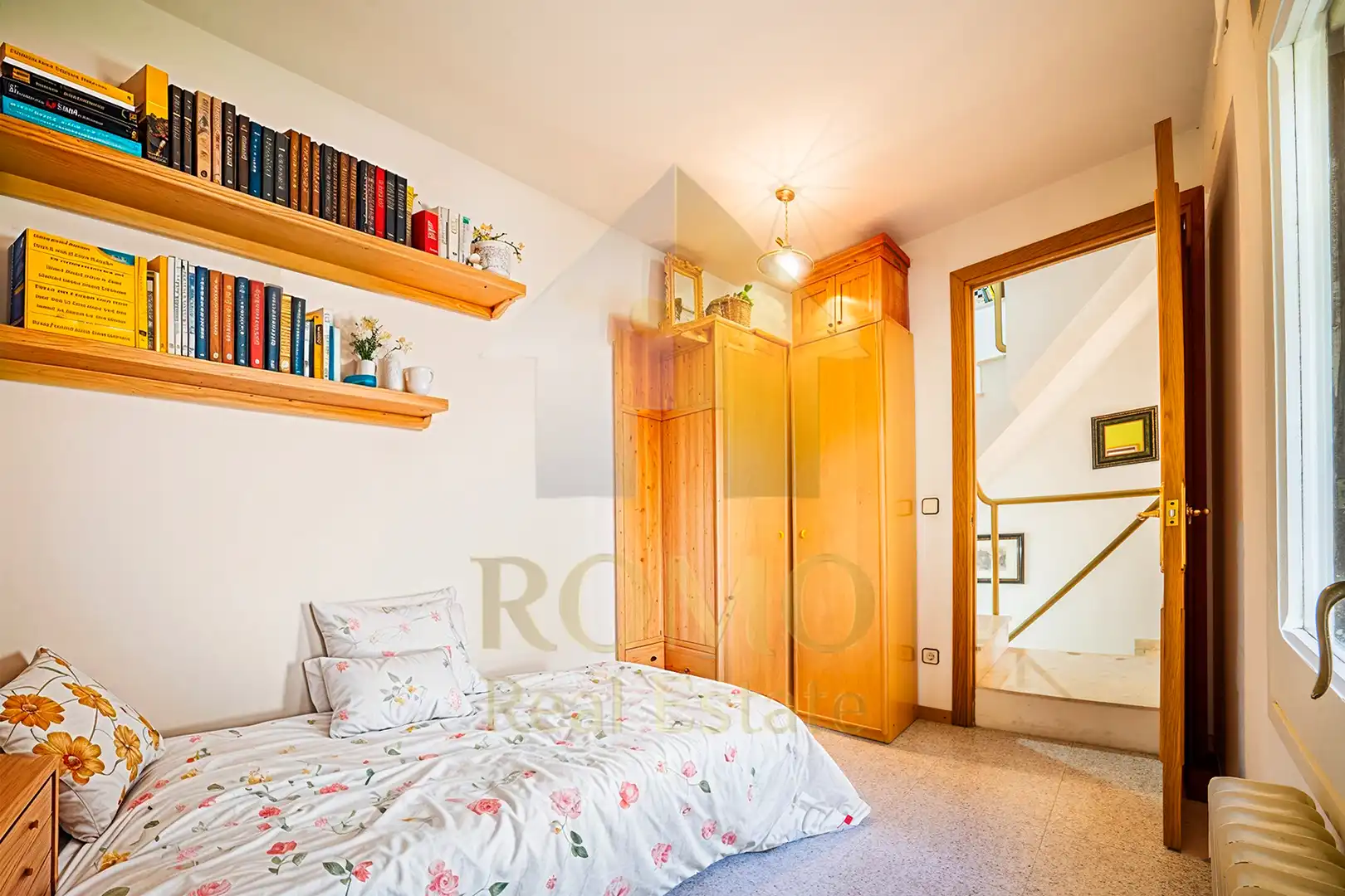 Habitación de Casa adosada en venta en Sant Fost de Campsentelles con Calefacción, Jardín privado y Terraza