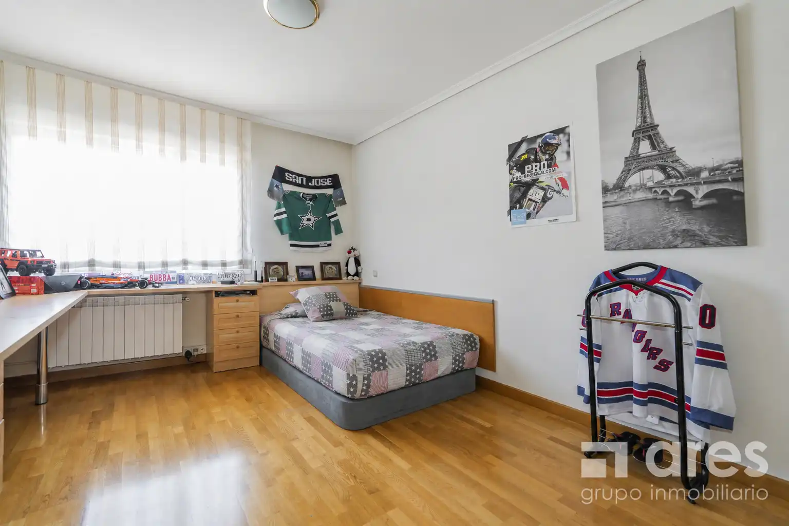 Dormitori de Casa o xalet en venda en Las Rozas de Madrid amb Aire condicionat, Calefacció i Jardí privat