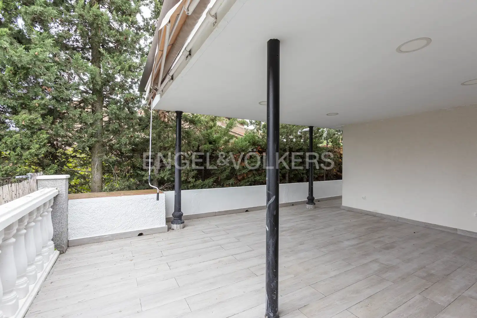 Terrace of Houses for rent in Boadilla del Monte  with Air Conditioner, Heating and Private garden