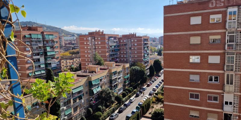 Vista exterior de Pis en venda en  Granada Capital amb Aire condicionat i Moblat