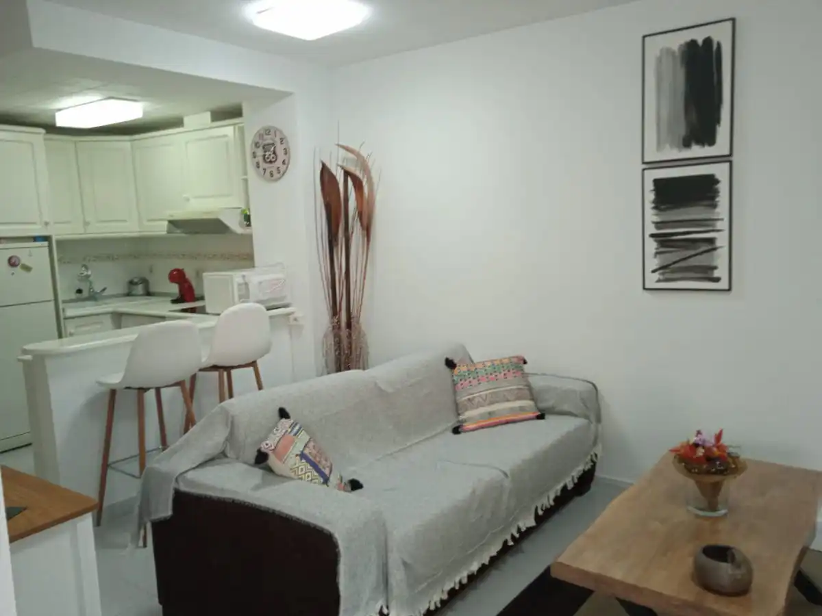 Apartamento de alquiler en Calle Calle Músico Agustín Bertomeu, Agua Amarga - Urbanova