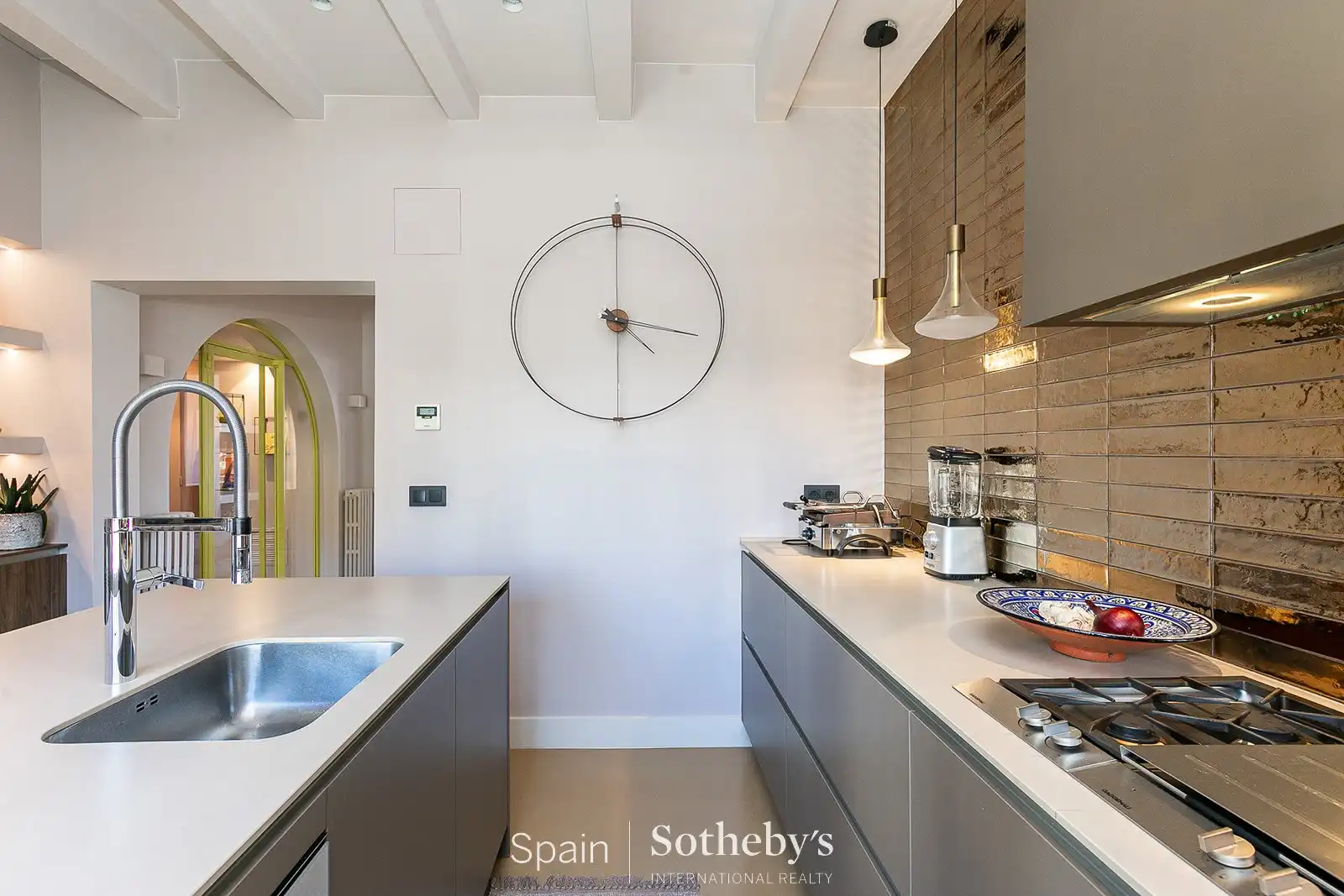 Cocina de Casa adosada en venta en Sitges con Aire acondicionado, Calefacción y Jardín privado