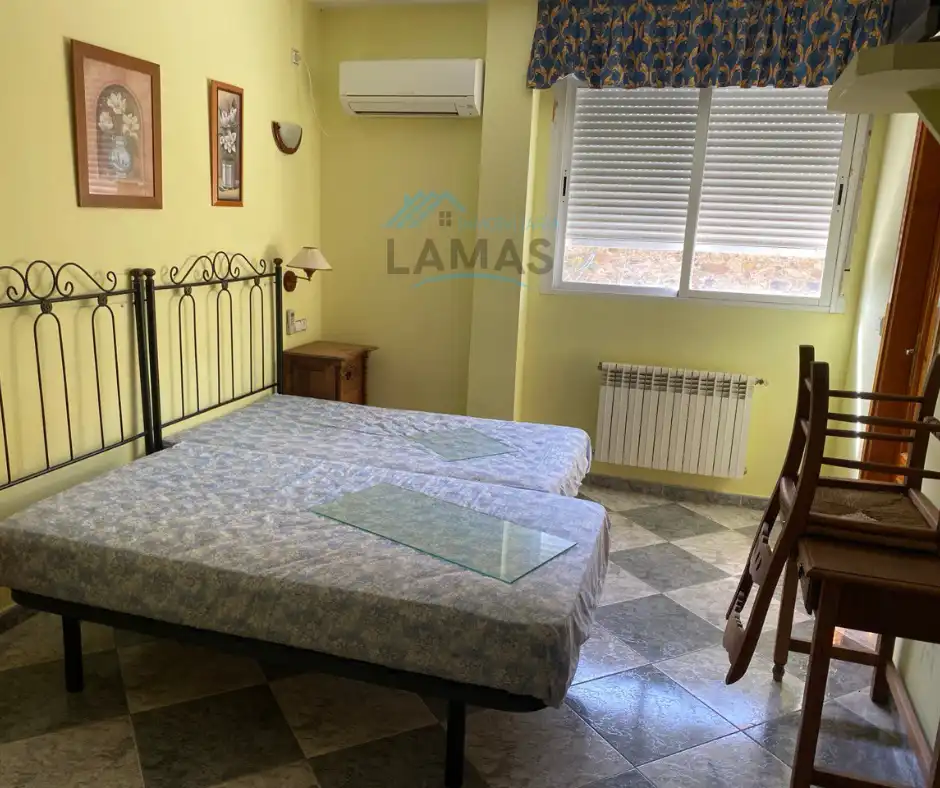 Habitación de Edificio en venta en Jaraicejo