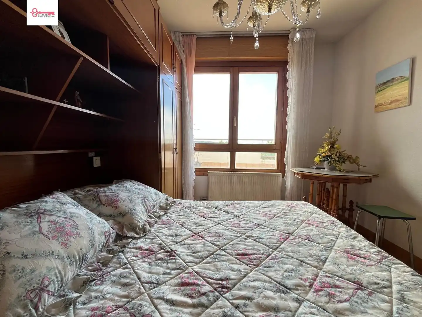 Habitación de Ático en venta en Burgos con Calefacción, Parquet y Terraza