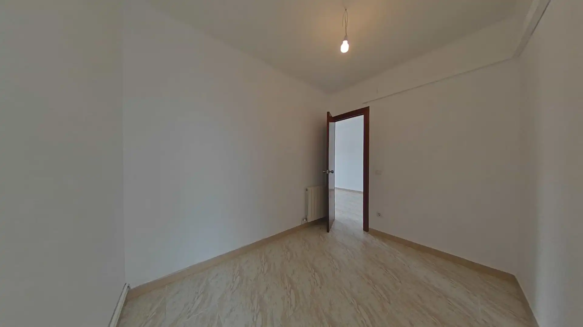 Piso en venta en L'Hospitalet de Llobregat con Calefacción