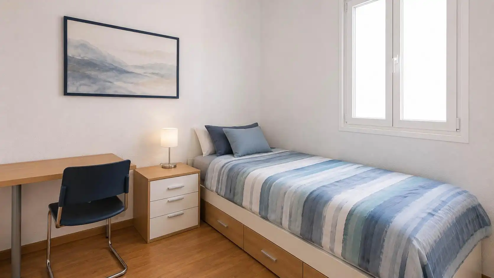 Bedroom of Flat for sale in Barcelona  with Air Conditioner, Heating and Parquet flooring