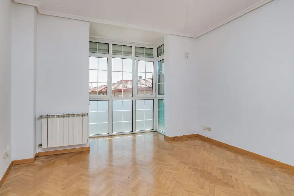 Flat with lift for sale in C/ Domingo Párraga, imagen 2