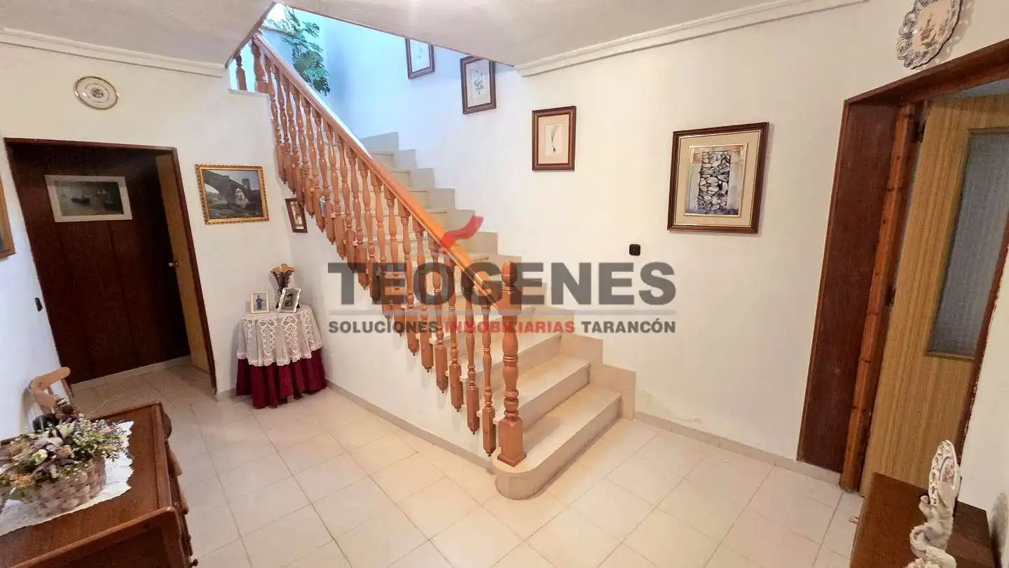 Houses for sale in Villarejo de Fuentes  with Terrace and Furnished