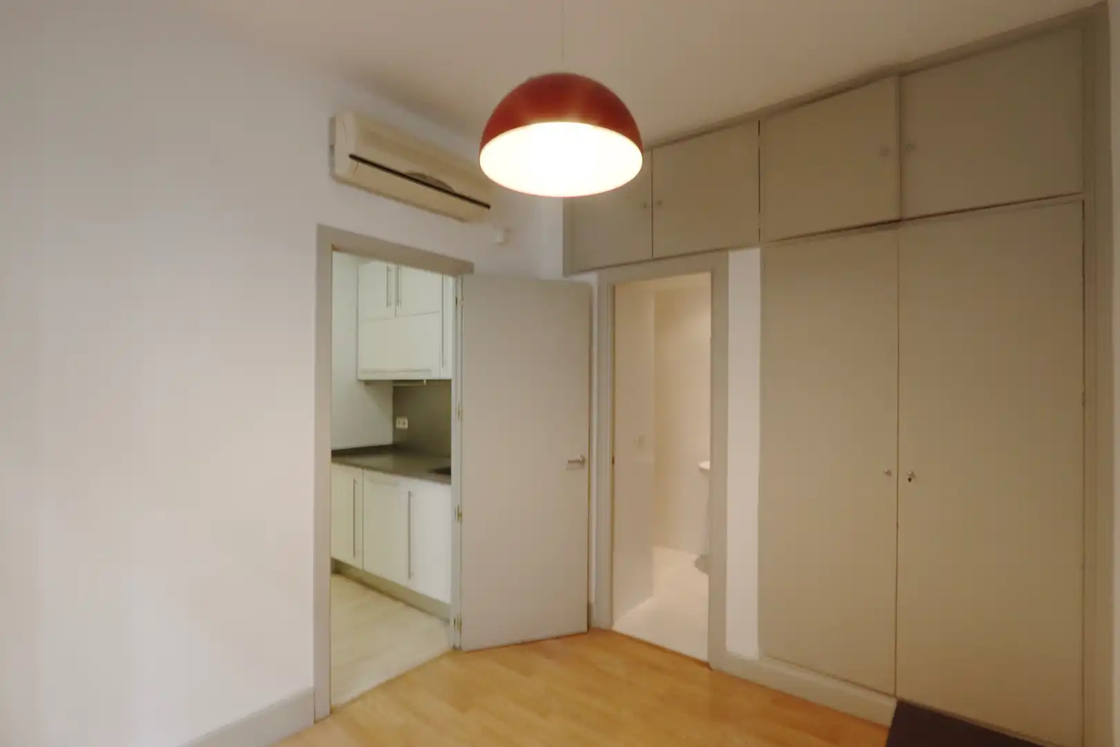 Flat for rent in Madrid  with Air Conditioner, Heating and Parquet flooring