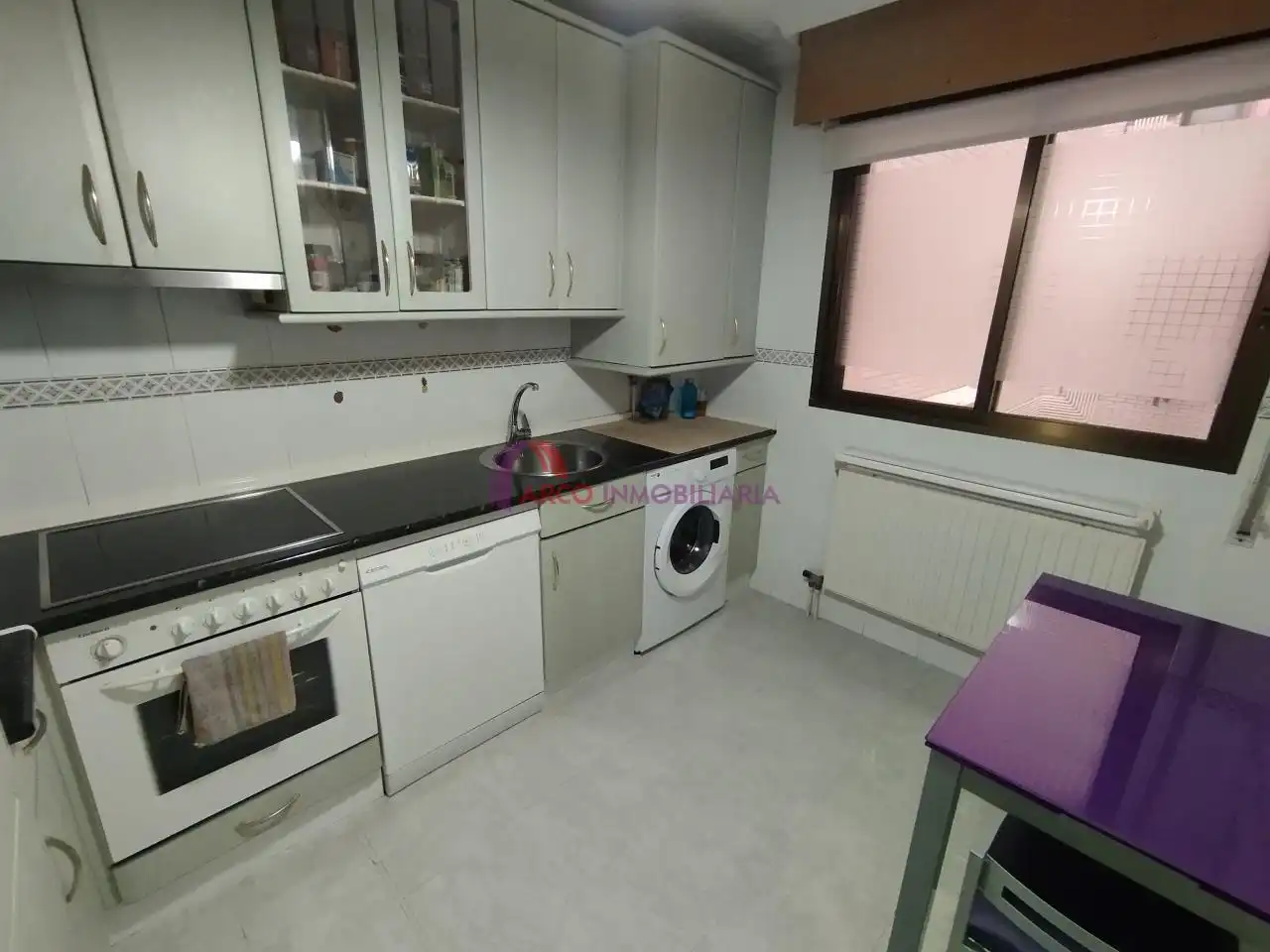 Cuina de Apartament en venda en Burgos amb Calefacció, Parquet i Traster