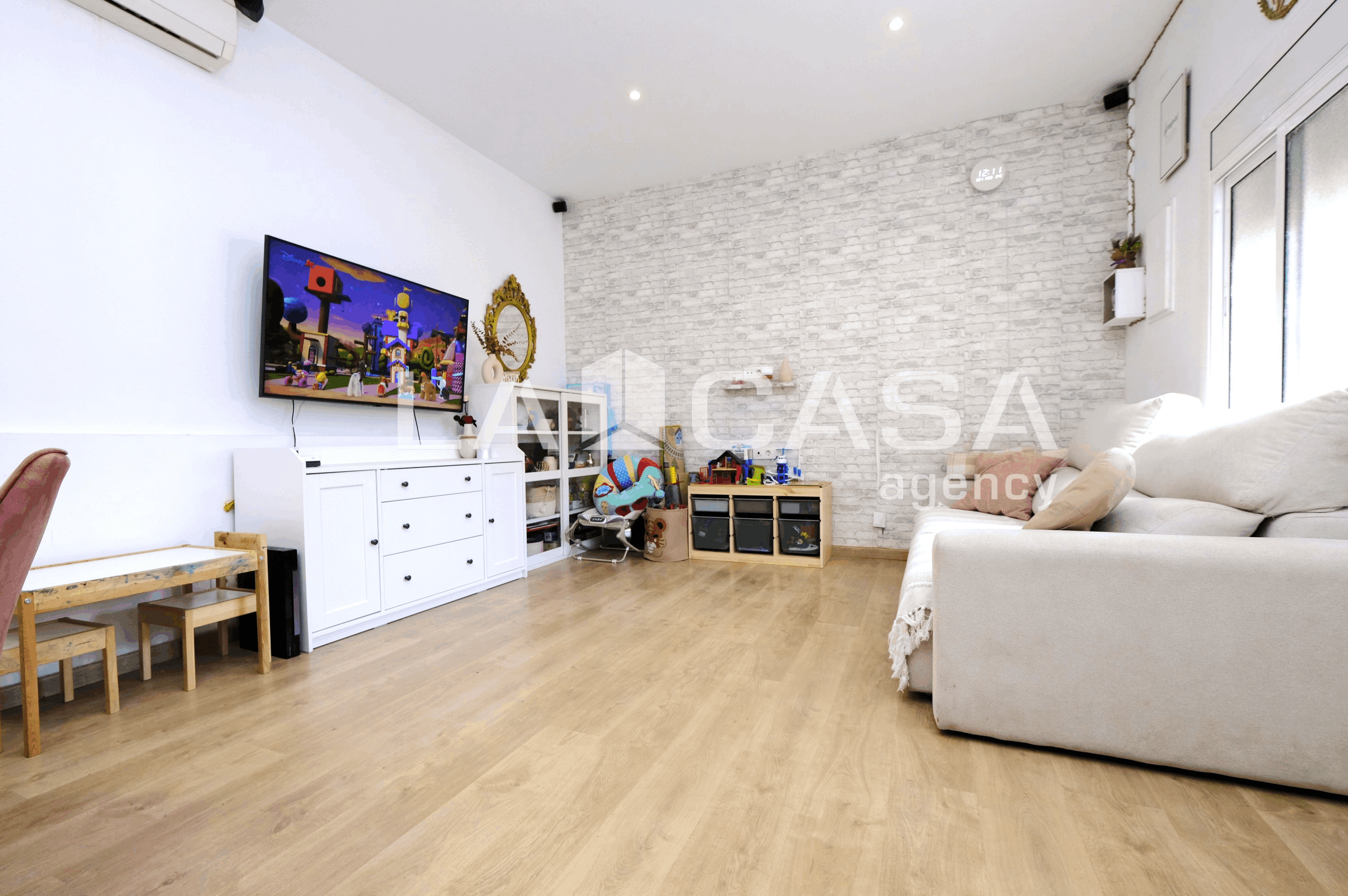 Flat for sale in  Barcelona Capital