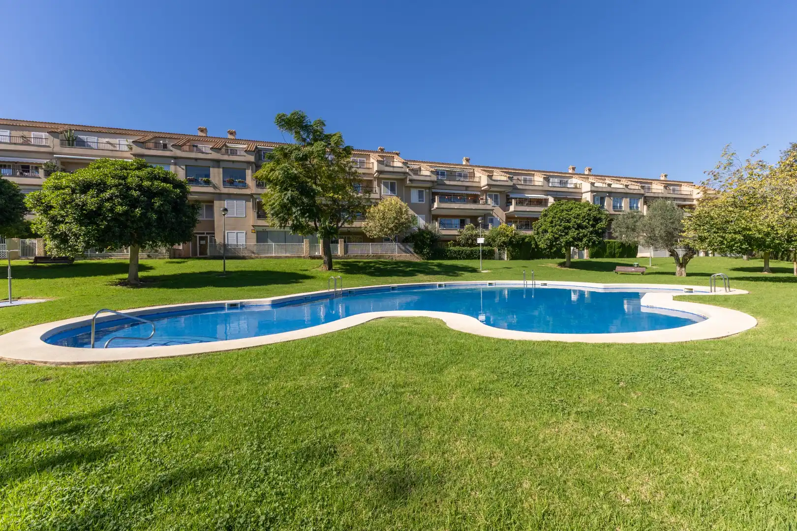 Jardín de Apartamento en venta en Torre en Conill - Cumbres de San Antonio 