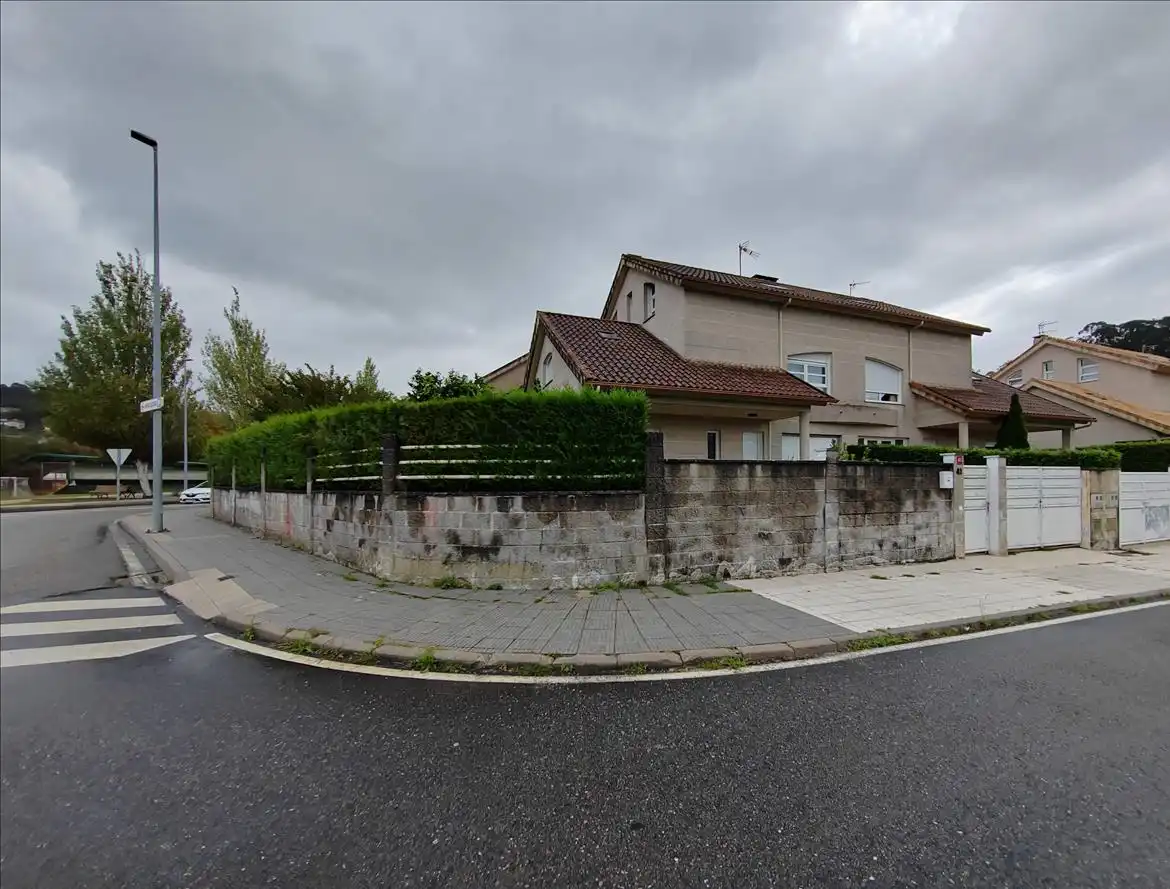 Apartamento en venta en Gondomar con Jardín privado, Trastero y Balcón