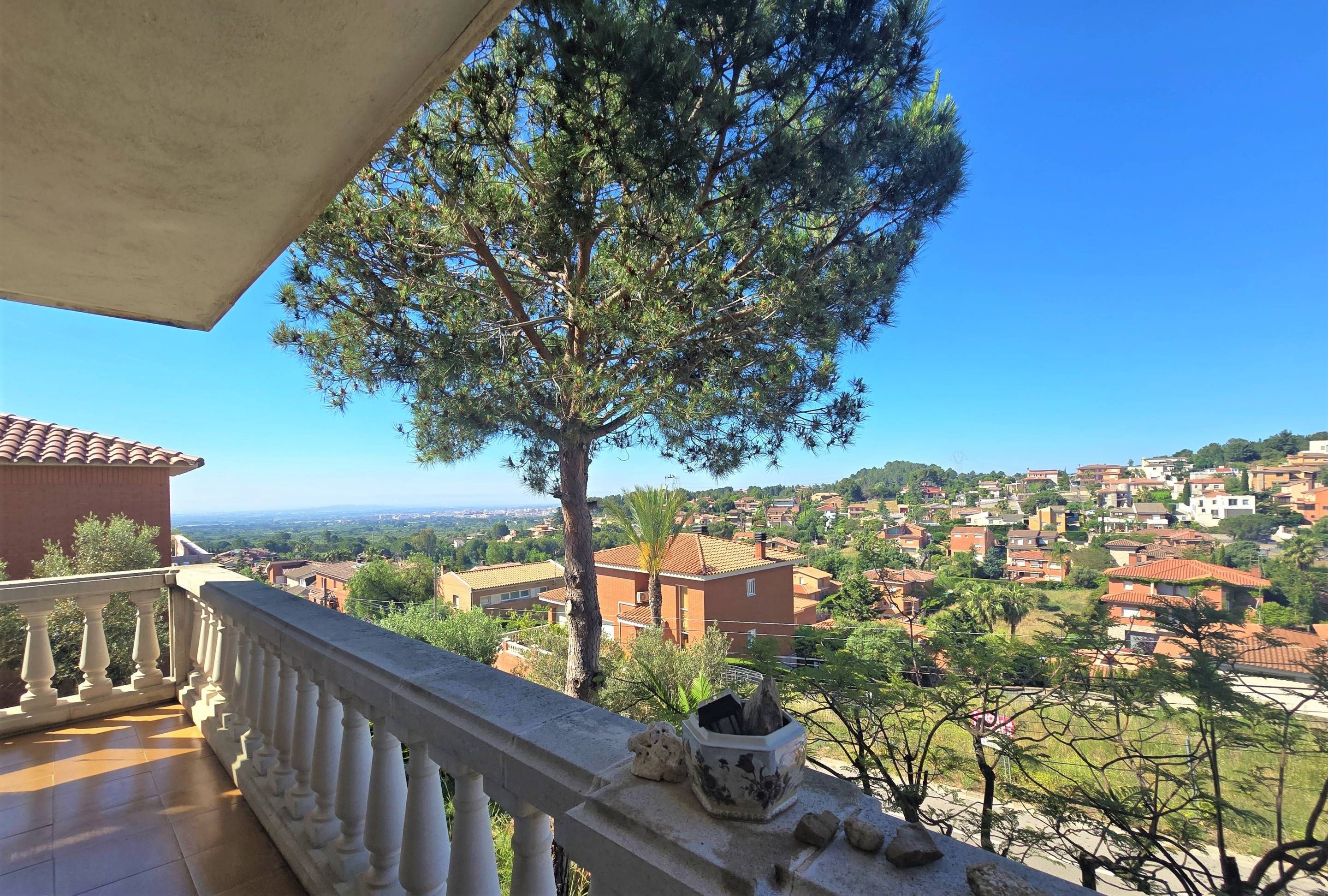 Vista exterior de Casa o xalet en venda en Castellvell del Camp amb Calefacció, Jardí privat i Terrassa