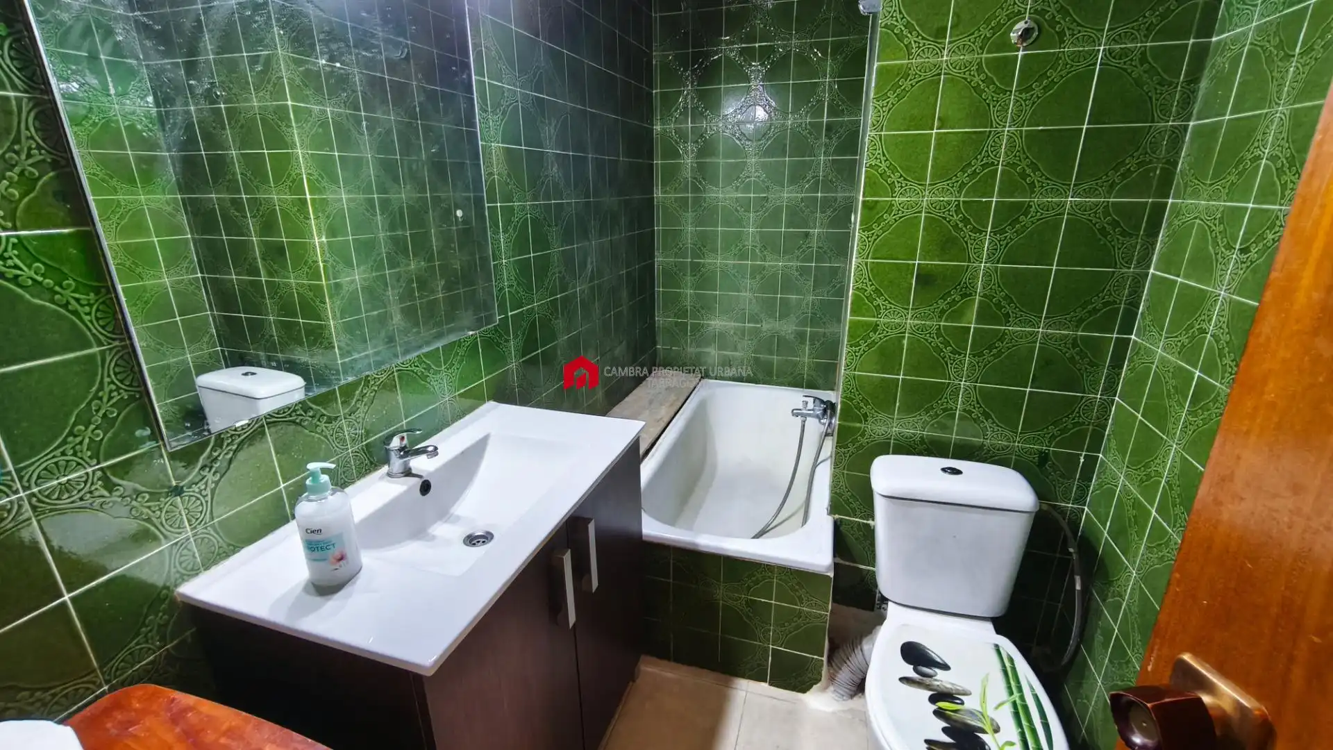 Badezimmer von Dachboden zum Verkauf in Tortosa mit Klimaanlage, Heizung und Terrasse