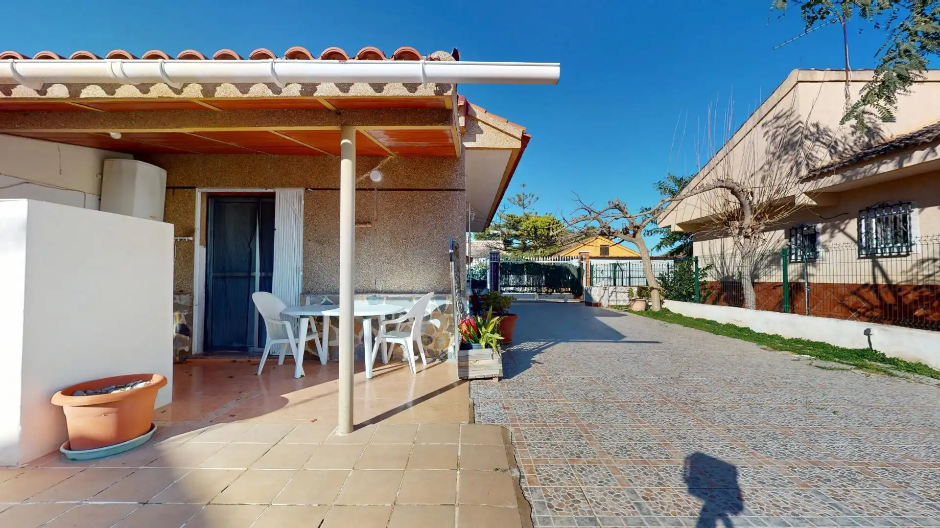 Vista exterior de Casa o xalet en venda en Cartagena amb Jardí privat, Terrassa i Piscina