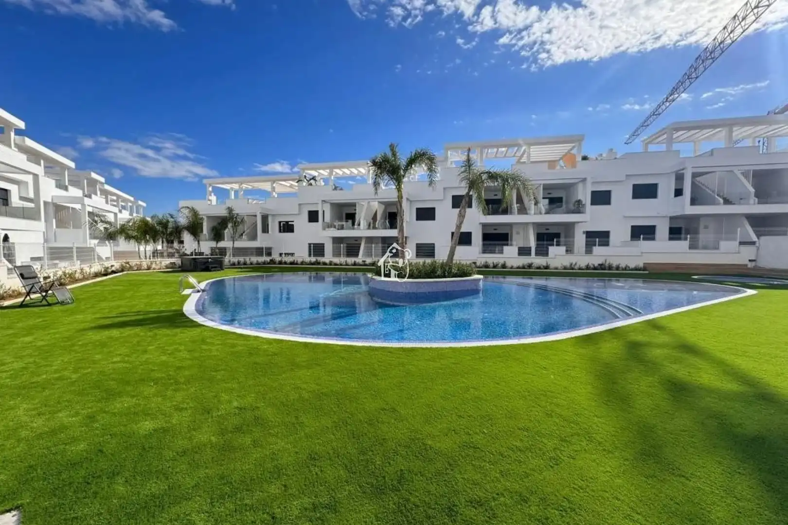 Swimming pool of Apartments for rent in Torrevieja  with Air Conditioner, Terrace and Swimming Pool