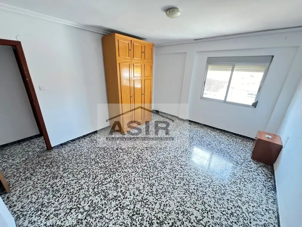 Flat for rent in Calle Doctor Ferran, Albuixarres