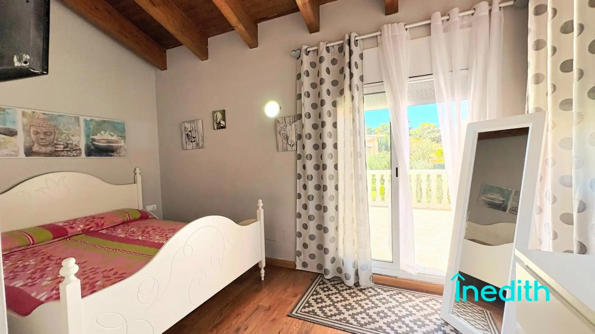 Dormitori de Casa o xalet en venda en Cunit amb Aire condicionat, Calefacció i Jardí privat