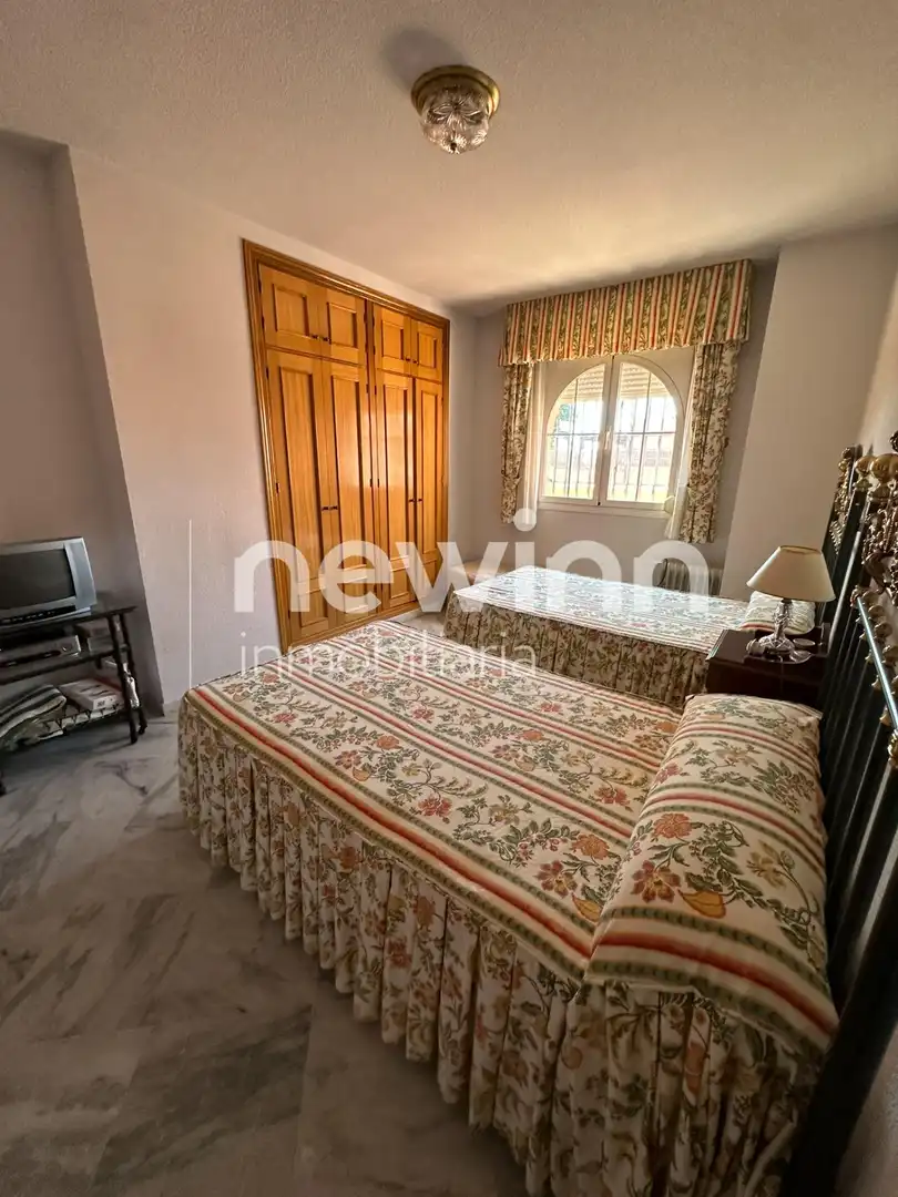 Schlafzimmer von Wohnung zum Verkauf in Marbella mit Klimaanlage, Heizung und Privatgarten