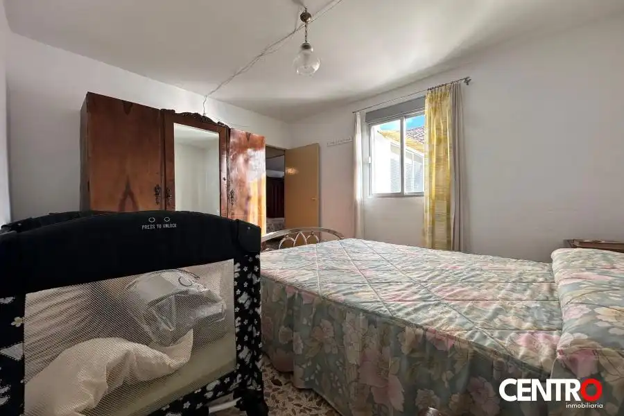Habitación de Casa o chalet en venta en Guadahortuna con Jardín privado