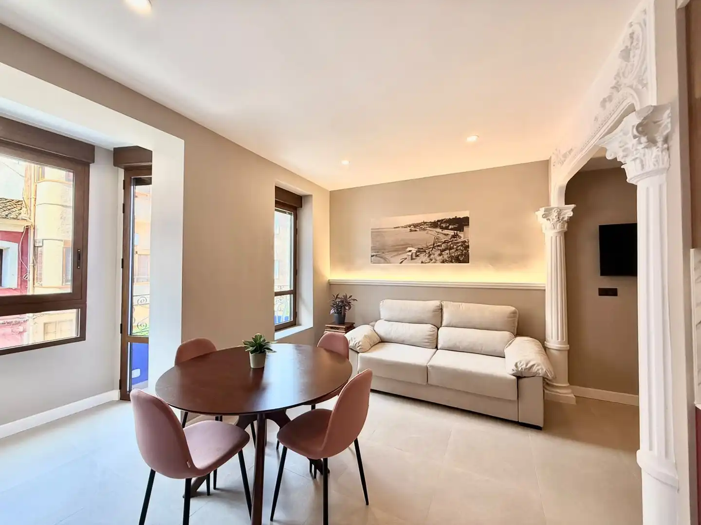 Appartement compact avec terrasse à louer à Centro Urbano