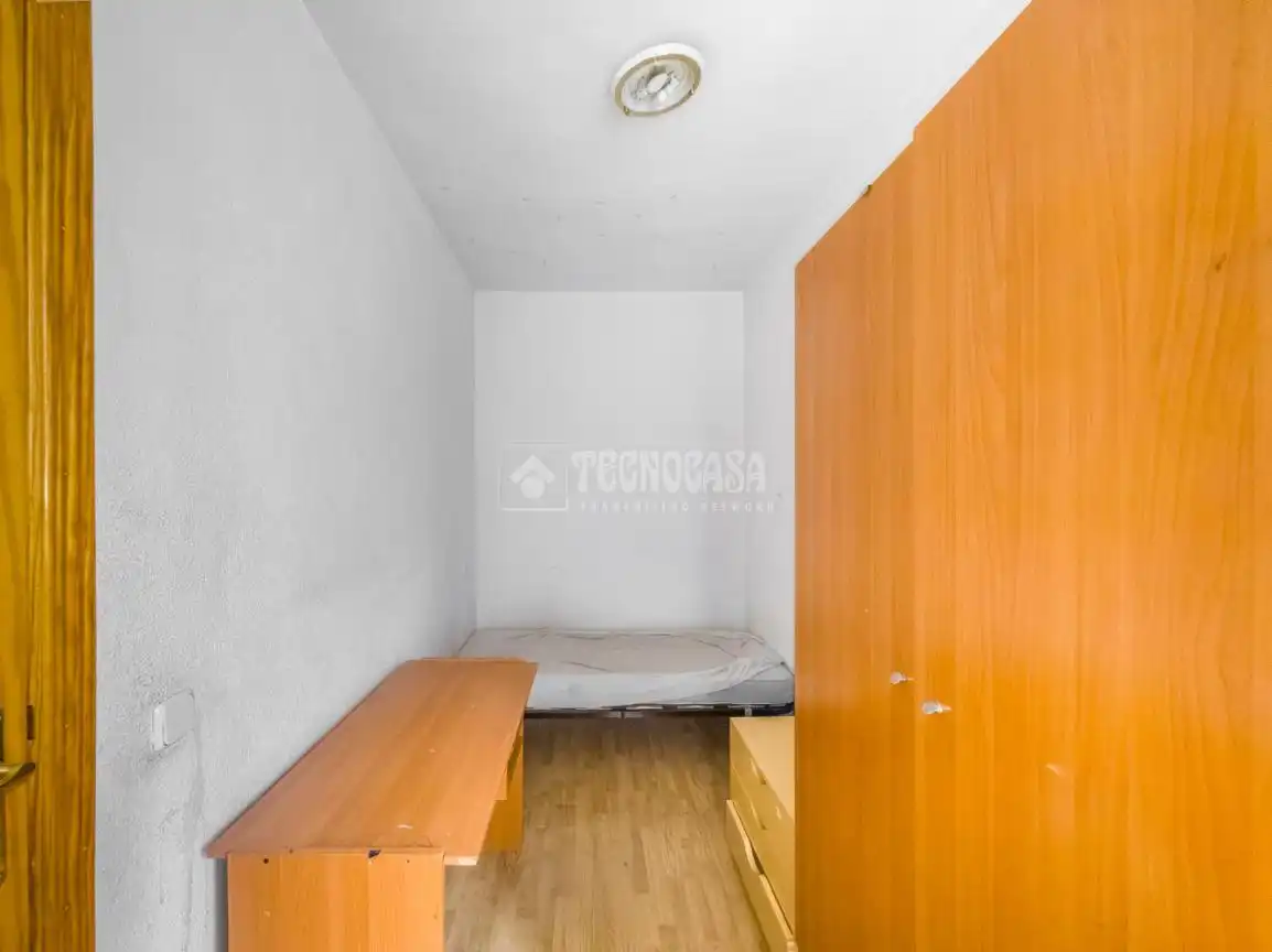 Habitación de Piso en venta en Madrid con Terraza
