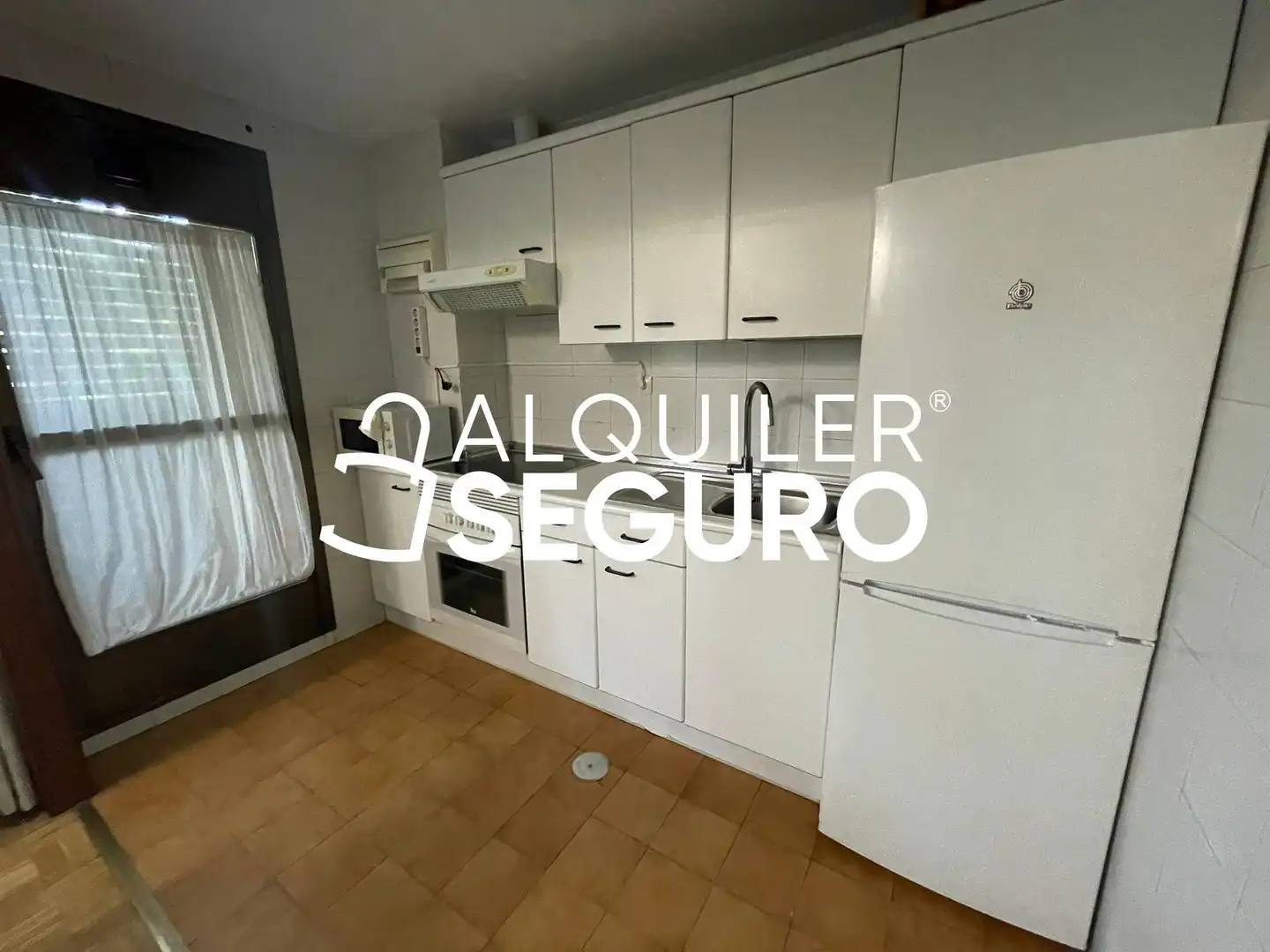 Kitchen of Flat for rent in Madrid  with Heating, Terrace and Swimming Pool