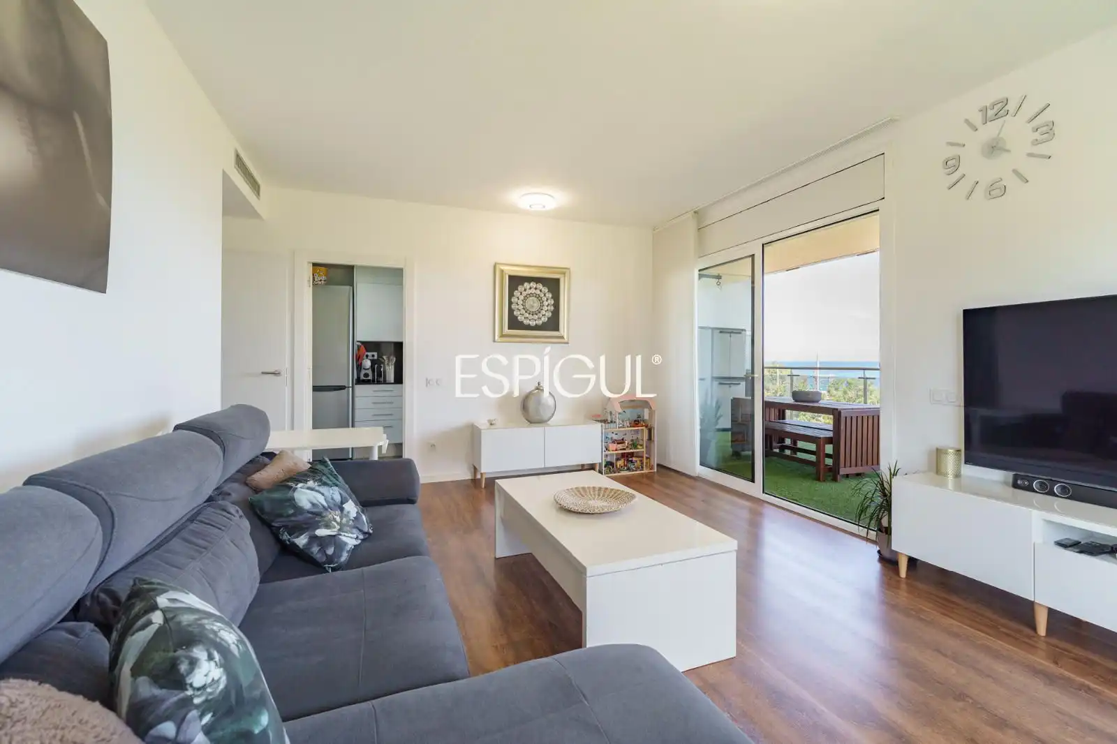 Living room of Flat for sale in Mataró  with Air Conditioner, Heating and Terrace