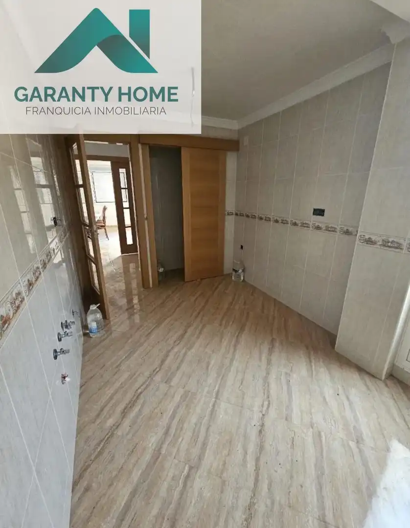 Houses for sale in Jamilena  with Terrace and Balcony