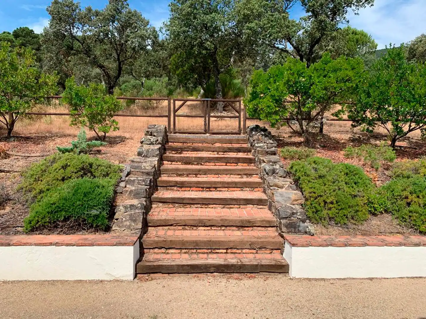 Jardín de Casa o chalet en venta en Los Navalucillos con Aire acondicionado, Calefacción y Jardín privado
