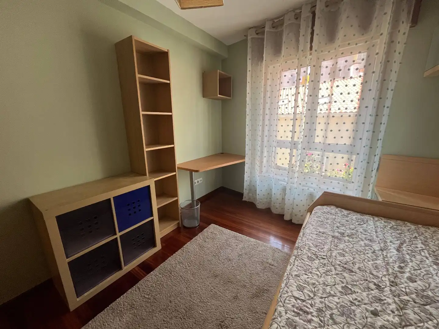 Schlafzimmer von Wohnung zur Miete in Santiago de Compostela  mit Heizung und Möbliert