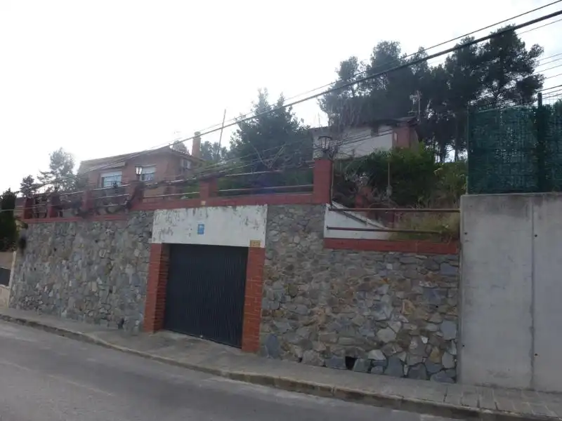Detached homes for sale in C/ Argentona D´, Castellnou - Can Mir - Can Solà
