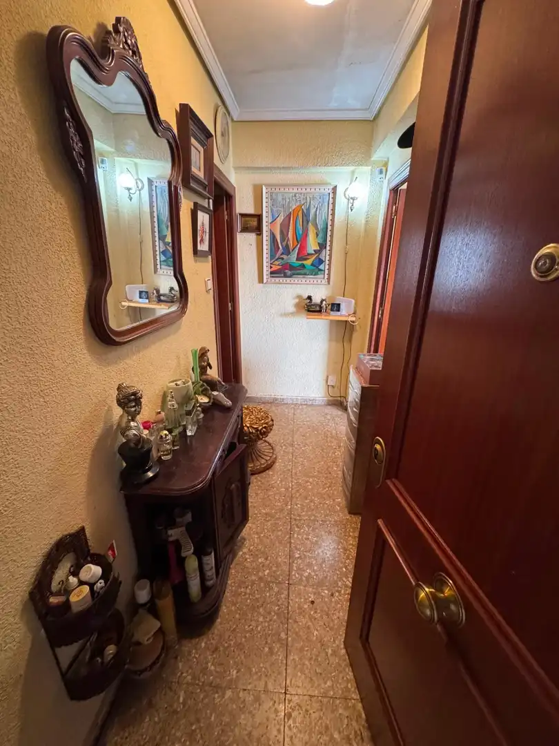 Piso en venta en Torrent con Amueblado y Balcón