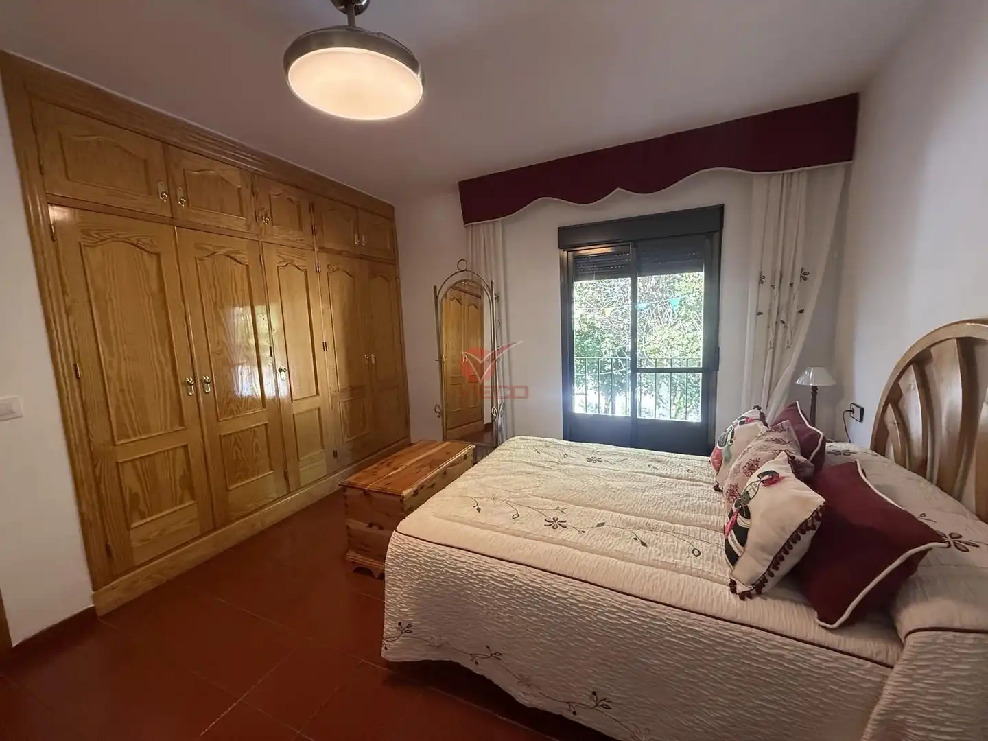 Dormitori de Casa o xalet en venda en Reyes Católicos - Paseo San Antonio