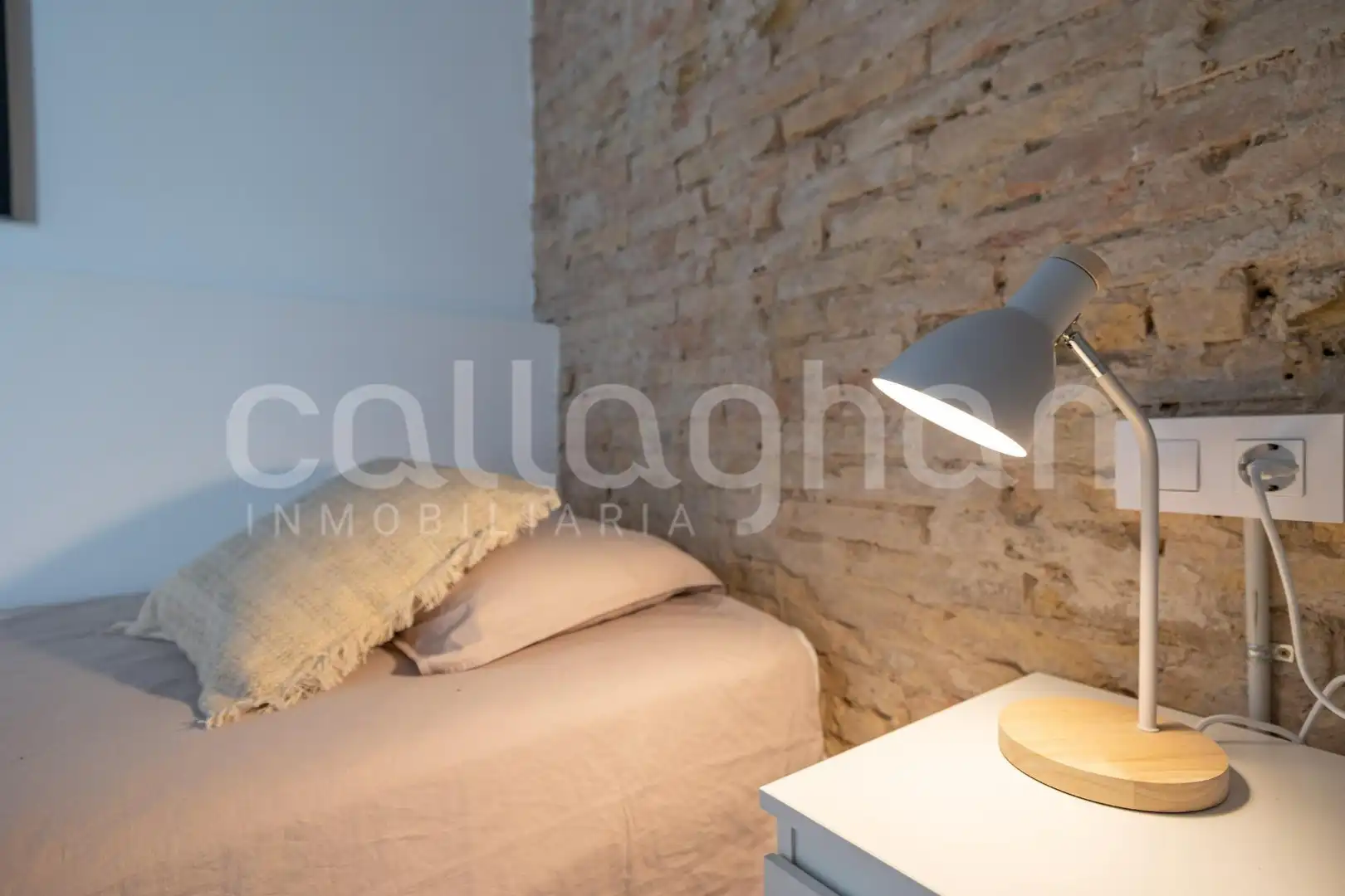 Bedroom of Buildings for sale in Valencia