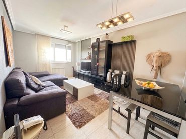 Flat for sale in Plaza España 14