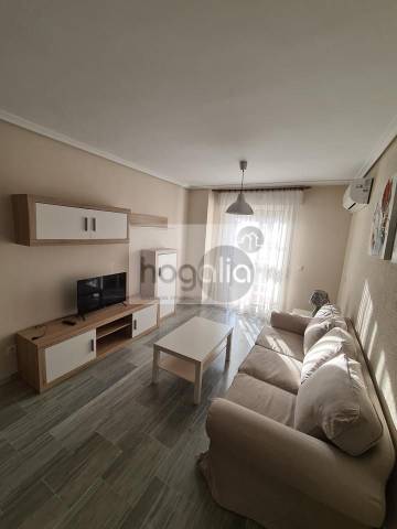 Ático en Alquiler en Urbadiez - Entrepuentes