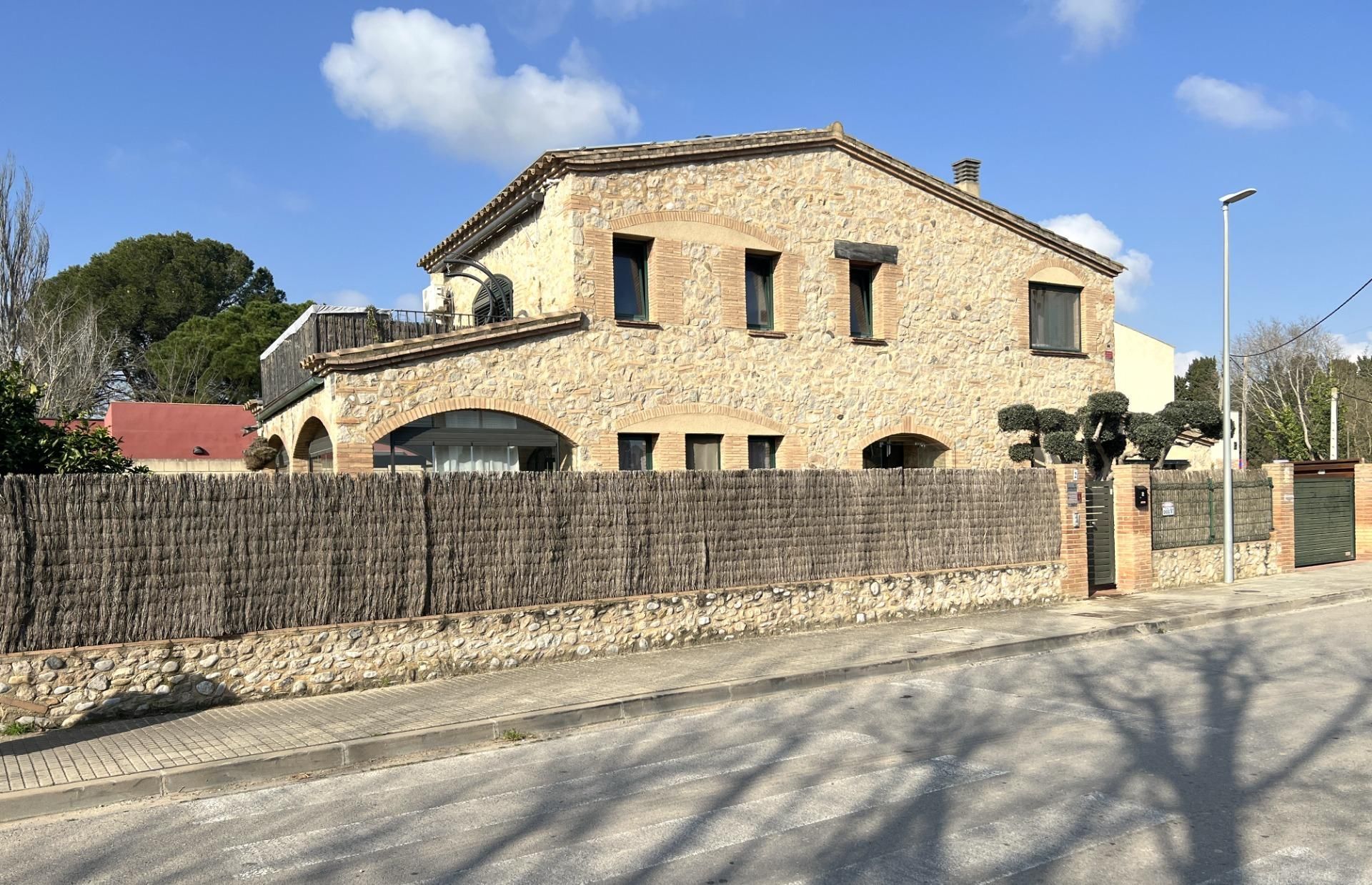 Vista exterior de Casa o xalet en venda en L'Armentera amb Jardí privat, Terrassa i Traster