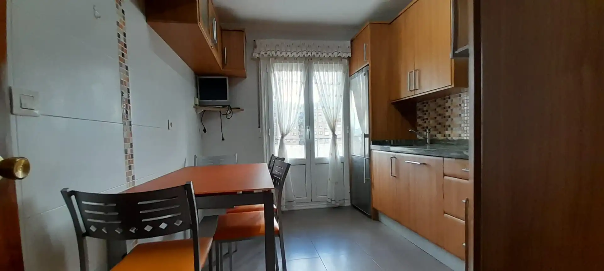 Cocina de Piso en venta en Basauri  con Calefacción, Amueblado y Horno