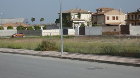 Solar urbano haciendo esquina en Valderrubio